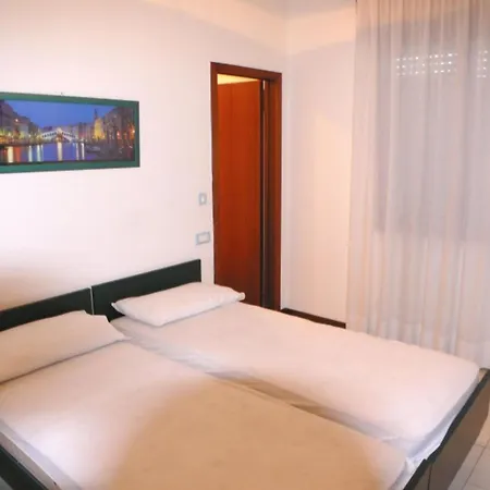 Apartment With Parking And Garden In *